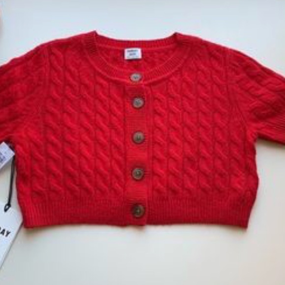 Aritzia Tops - NEW Aritzia Sunday Best Effie Cardigan⭐️⭐️⭐️⭐️